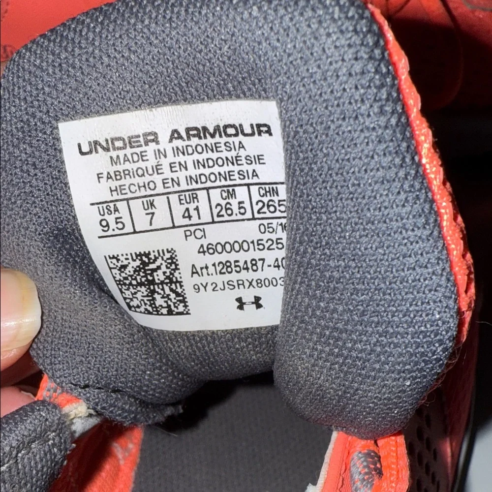 Under Armour Woman’s Coral/Black 9.5 M - Picture 4 of 4